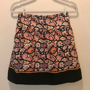 Modern fit skirt